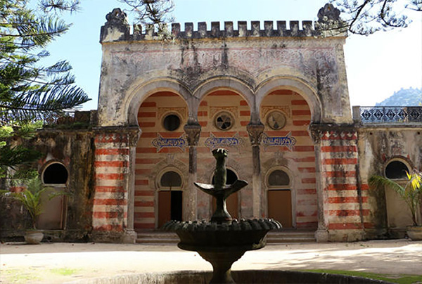 Madonna moves to Portugal and reportedly buys 18th century Moorish revival mansion near Lisbon