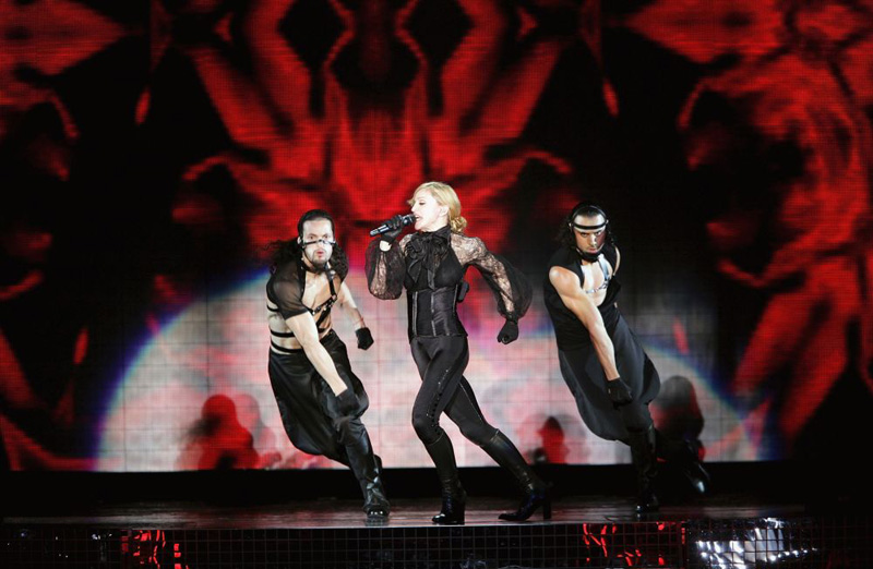 Confessions Tour pictures - Madonna photos live on stage | Mad-Eyes